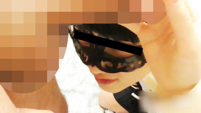 パンツを売る女 Vol.16 2人のSEI○○KUが1本の棒にしゃぶりついてます