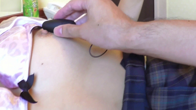 パンツを売る女 Vol.13 美白なボディにコリッとした乳首がエロ過ぎます！