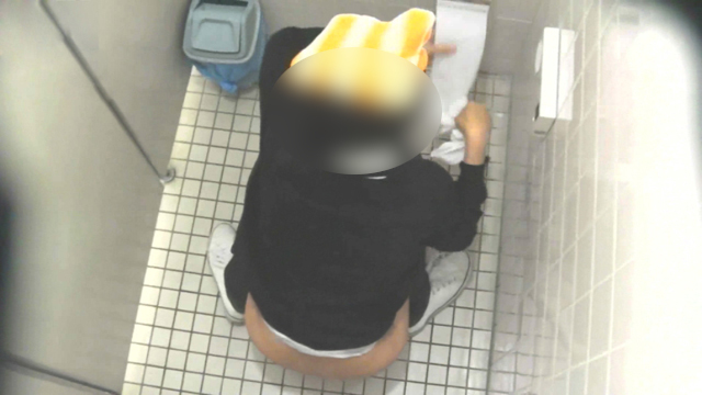 お銀さんの洗面所突入レポート！！ Vol.40冒頭のお洒落な美人のお尻で即抜き注意！